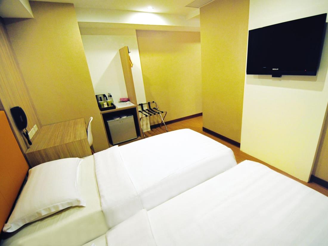 高雄河堤國際商旅(The Riverside Hotel International)