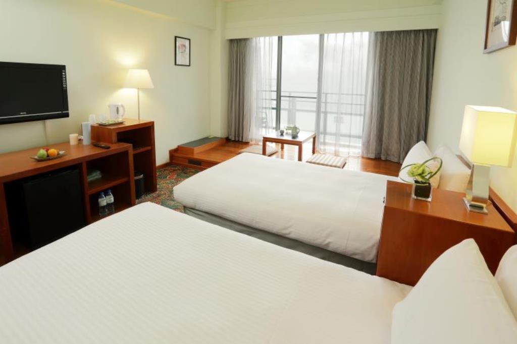 vHoward Lake Resort Shihmen Dam