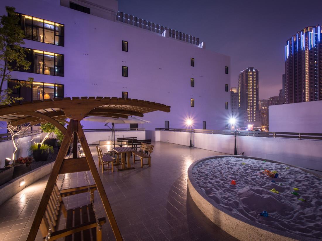 雲河概念旅館(uherhotel)
