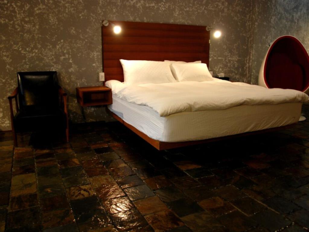 好康spots民宿(Howcome-Spots Bed and Breakfast)