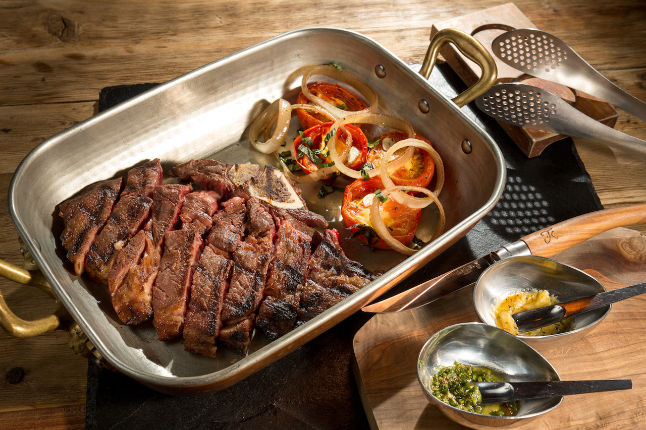 TK SEAFOOD & STEAK