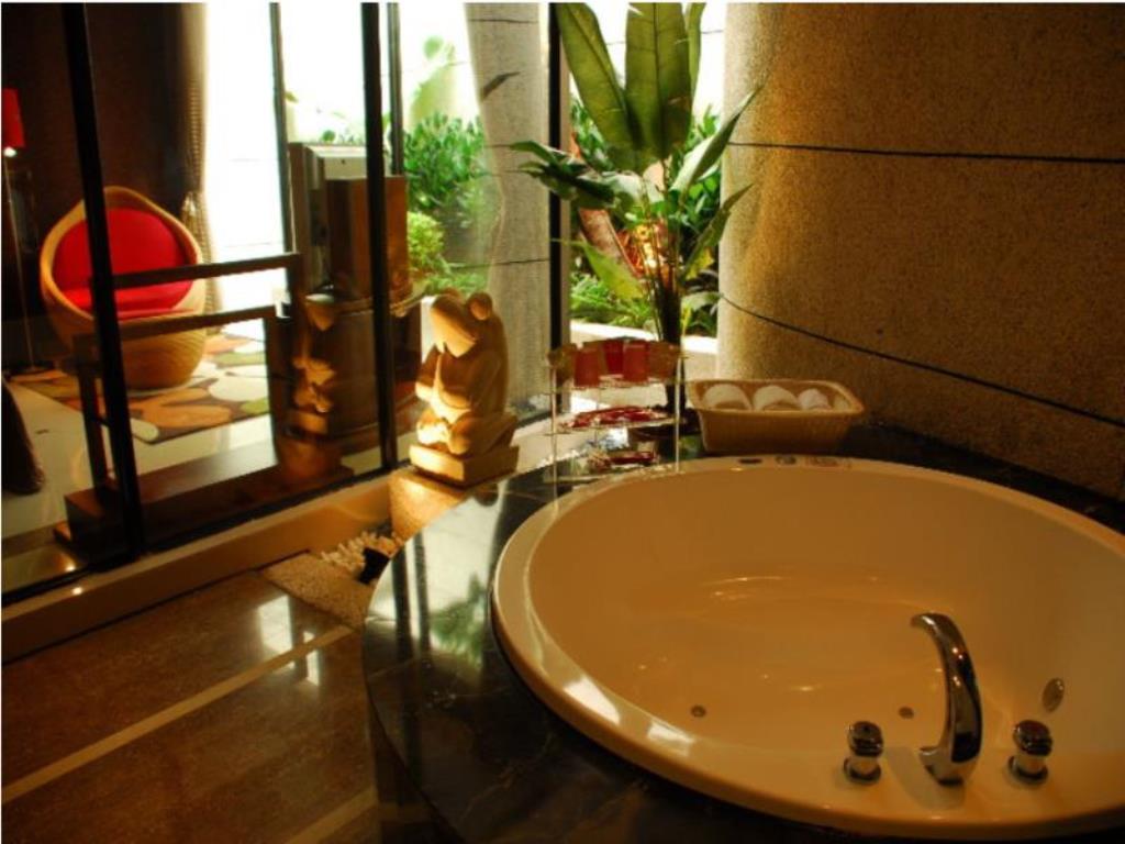 戀情汽車商務旅館(Sweet Love Boutique Motel)